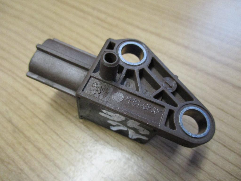 4l0959651 датчик удара